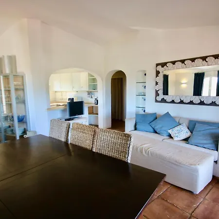 I Fiori Gialli Di Cala Di Volpe Holiday home