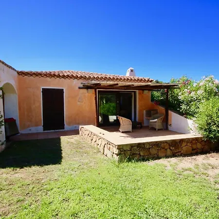 I Fiori Gialli Di Cala Di Volpe Holiday home