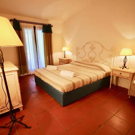 I Fiori Gialli Di Cala Di Volpe Holiday home *
