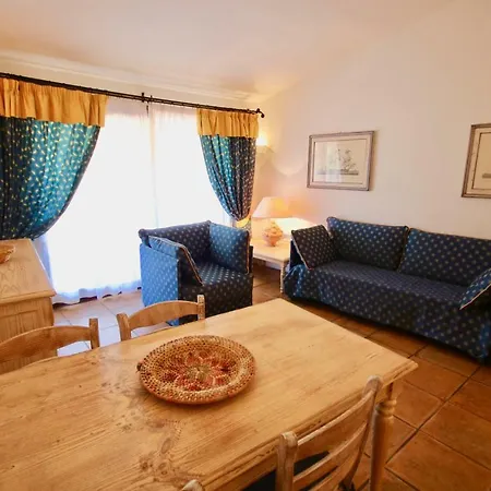 Holiday home I Fiori Gialli Di Cala Di Volpe *