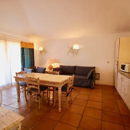 Ferienhaus I Fiori Gialli Di Cala Di Volpe