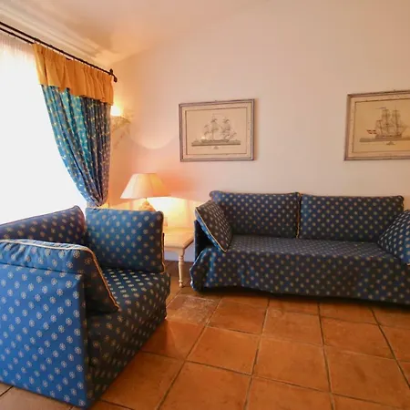 I Fiori Gialli Di Cala Di Volpe Holiday home Abbiadori