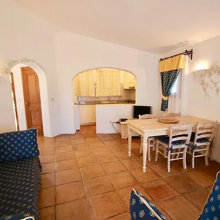 I Fiori Gialli Di Cala Di Volpe * Abbiadori